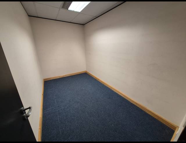 499.99M² OFFICE TO LET IN RIVONIA